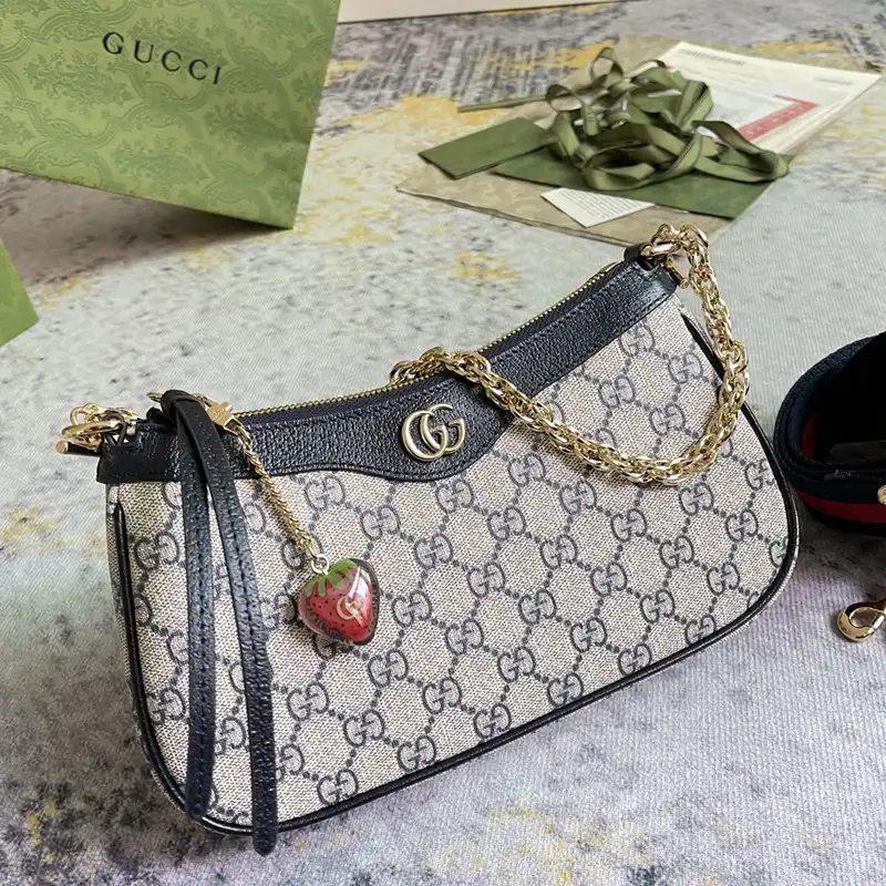 G*u*i bag 2301dj0007