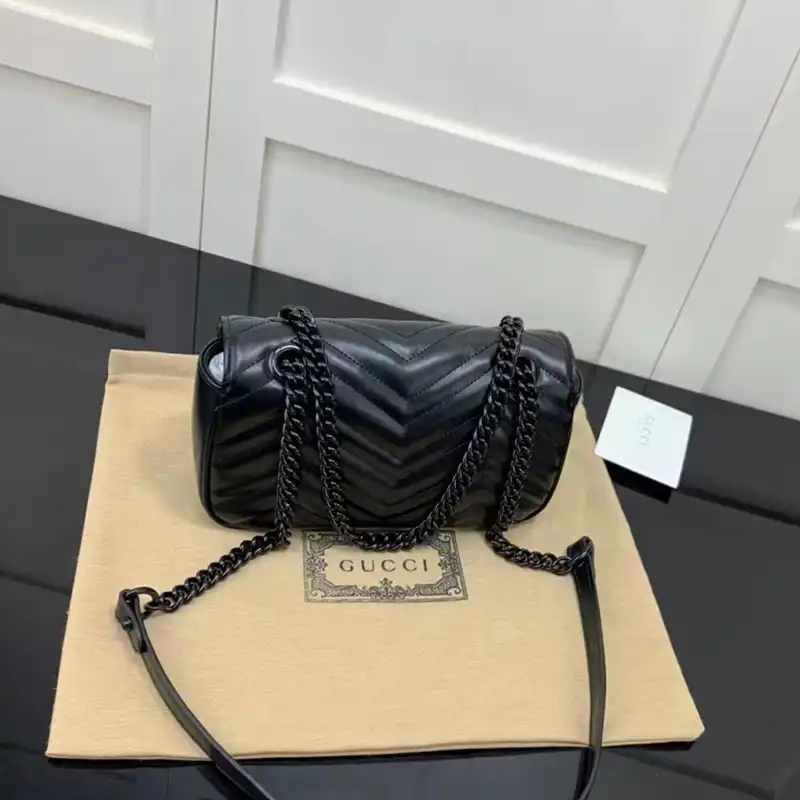 G*u*i bag 2303ht0001