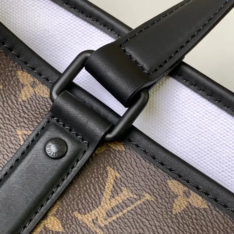 LV Bag 2304DJ0085