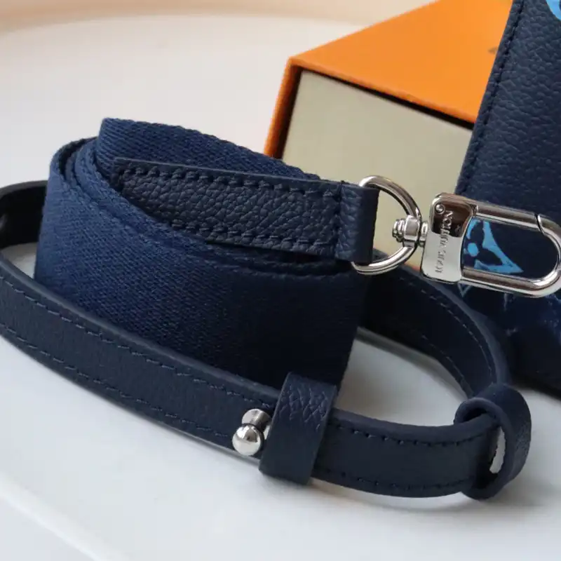 LV Bag 2304DJ0126