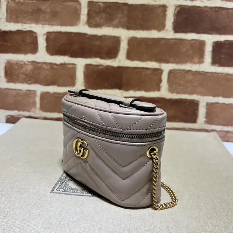 G*u*i bag 2304ya0088