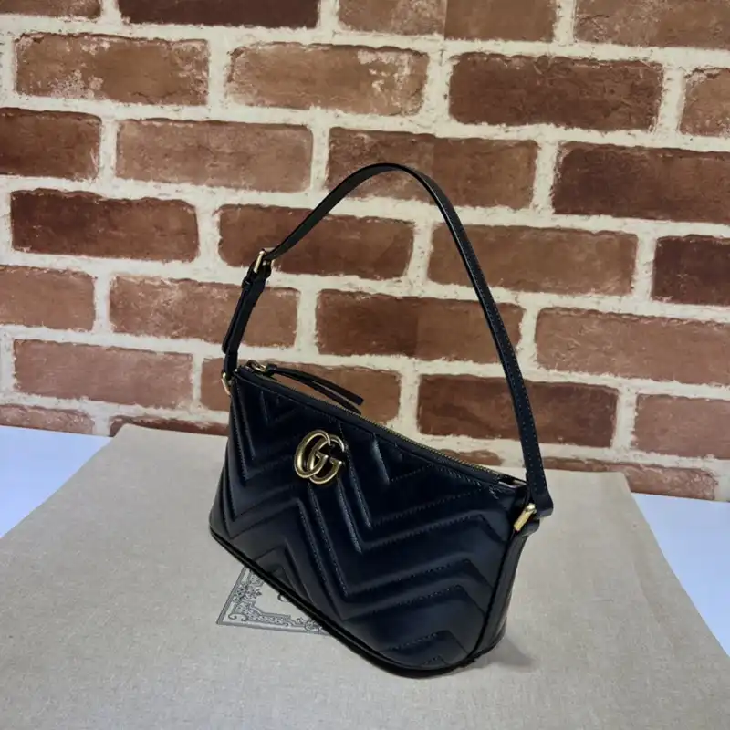 G*u*i bag 2304ya0089