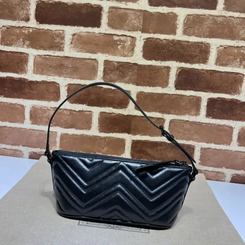 G*u*i bag 2304ya0092