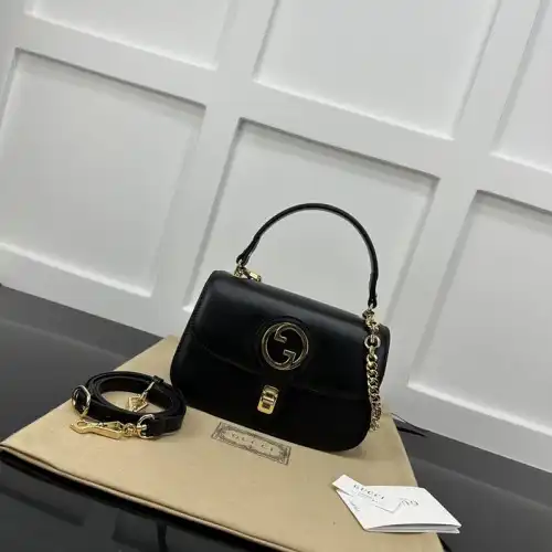 G*u*i bag 2304ya0110
