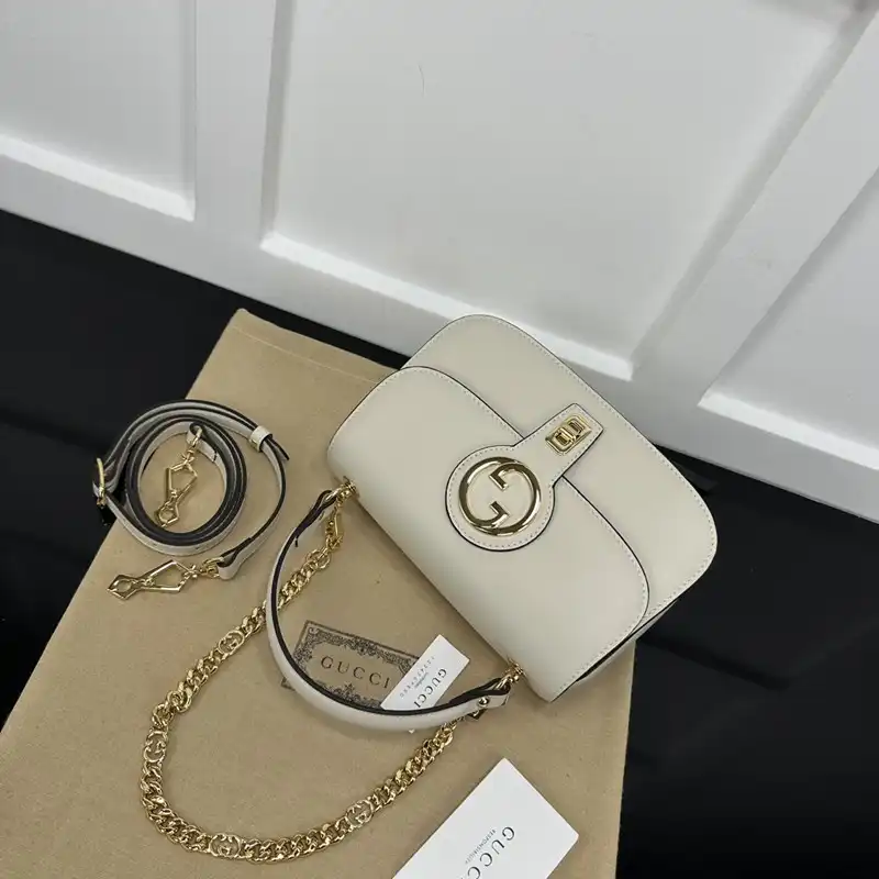 G*u*i bag 2304ya0111