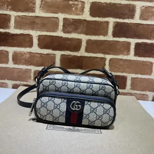 G*u*i bag 2304ya0152