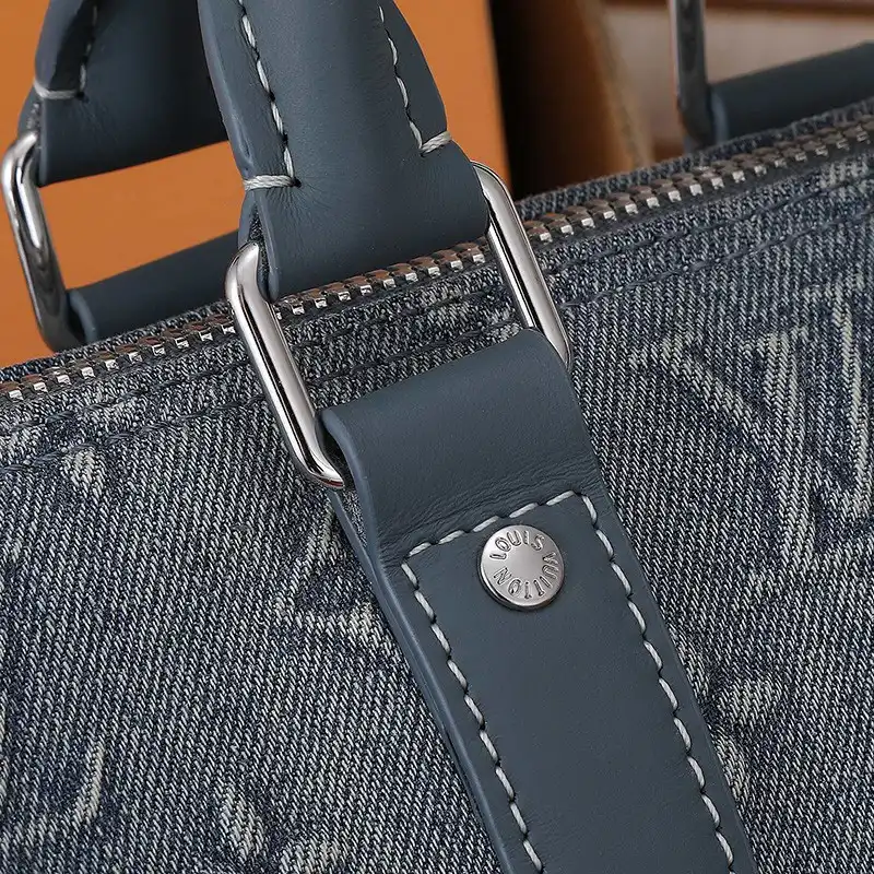 LV Bag 2306YA0001