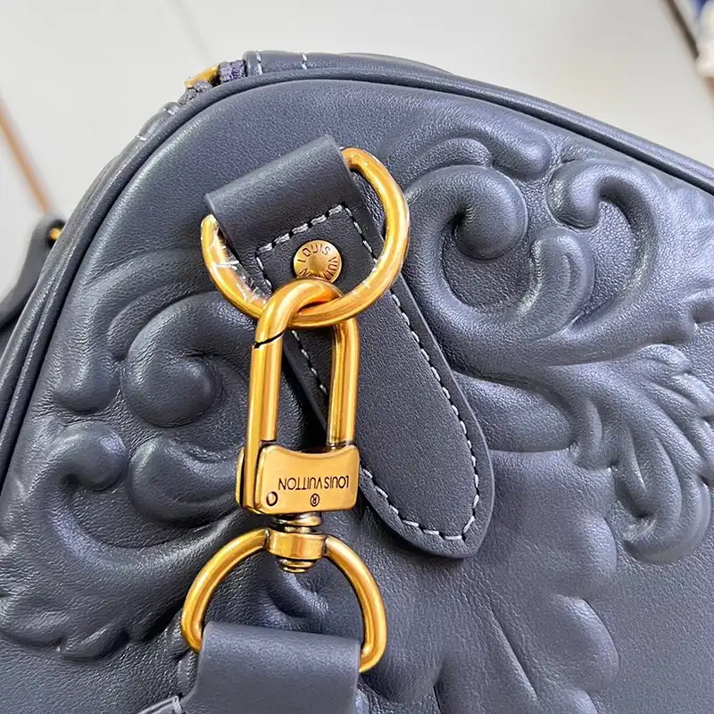 LV Bag 2306YA0009