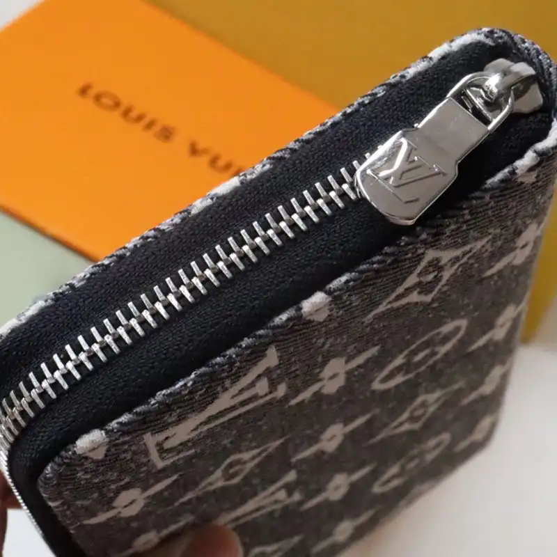 LV Bag 2306YA0128