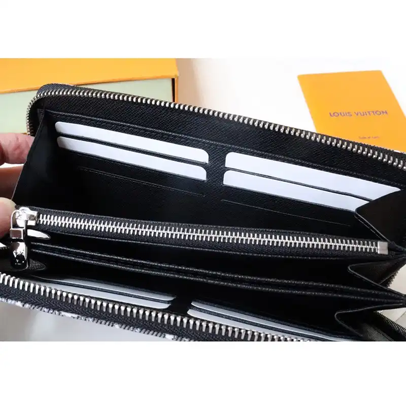 LV Bag 2306YA0128
