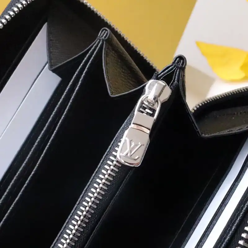 LV Bag 2306YA0128