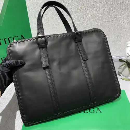 b0tte*a Ven*ta bag 2306yz0038