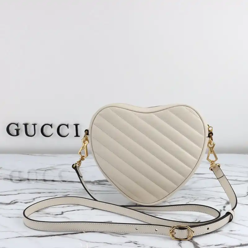 G*u*i bag 2309ya0035