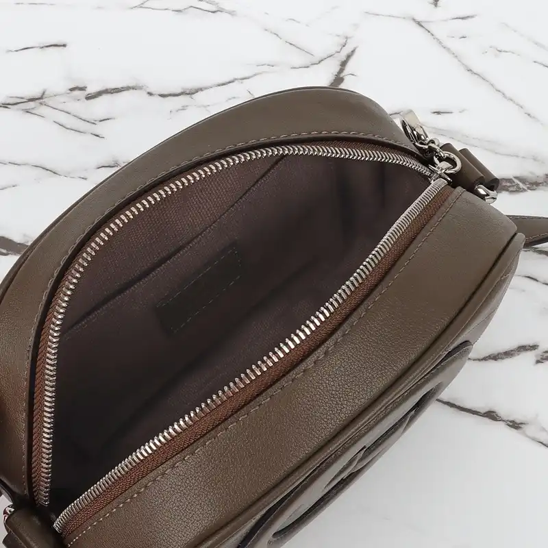 G*u*i bag 2309ya0042