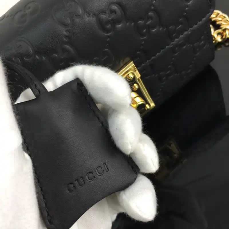 G*u*i bag 2309ya0064