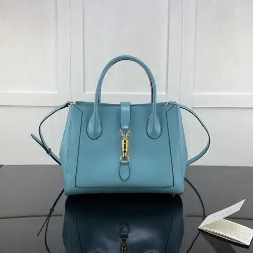 G*u*i bag 2309ya0070