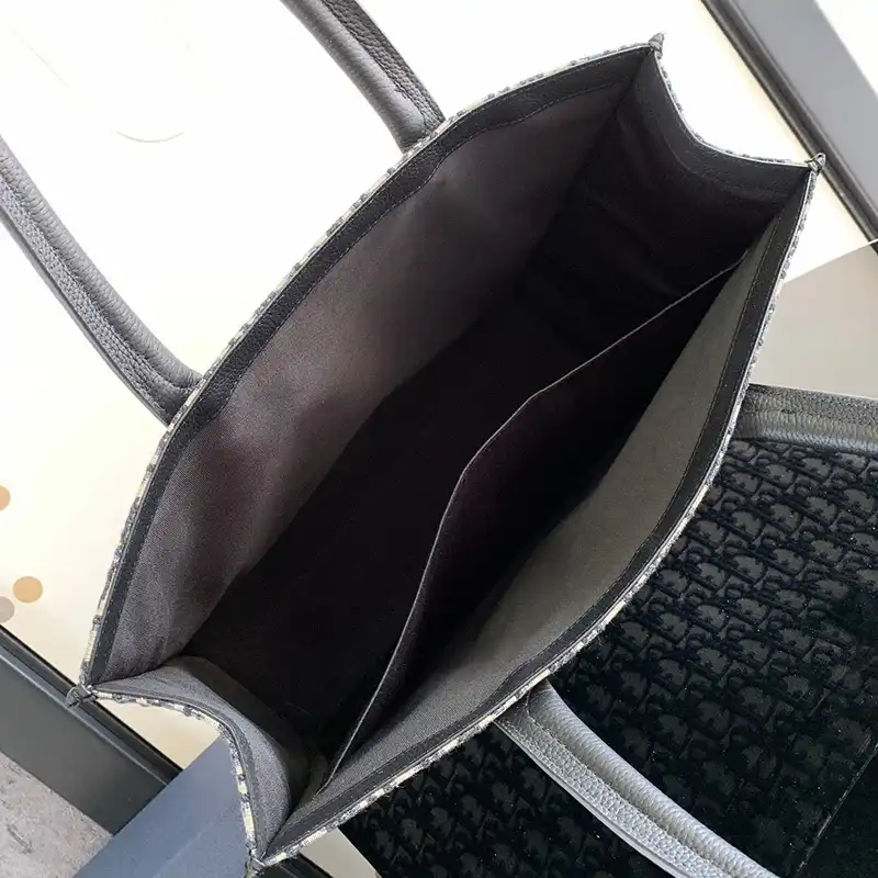 Dio Bag 2309YA0081