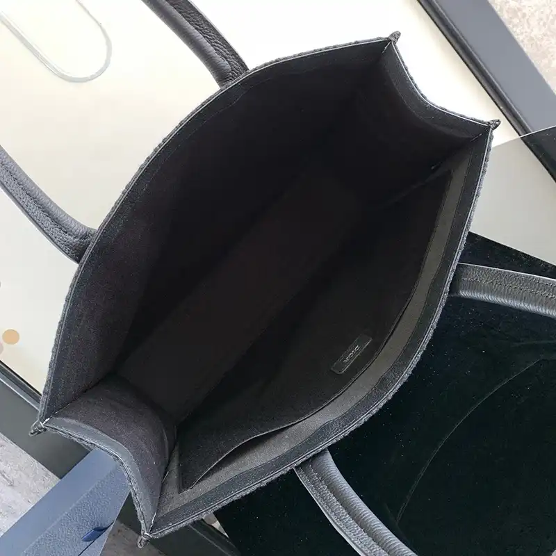 Dio Bag 2309YA0082