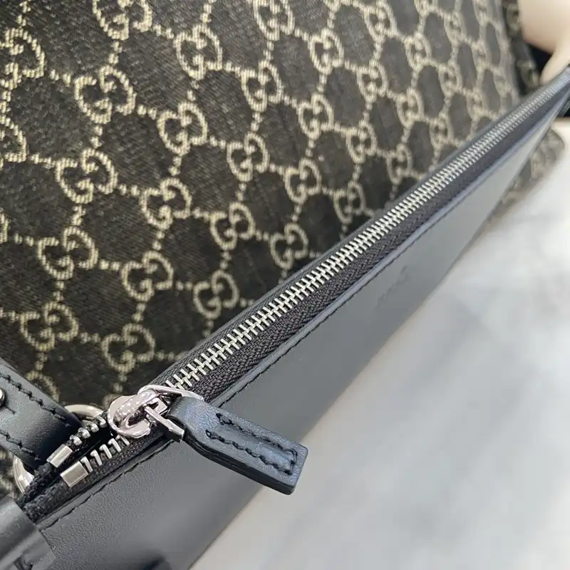 G*u*i bags 2401ya0073