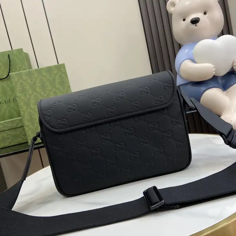 G*u*i bags 2401ya0085