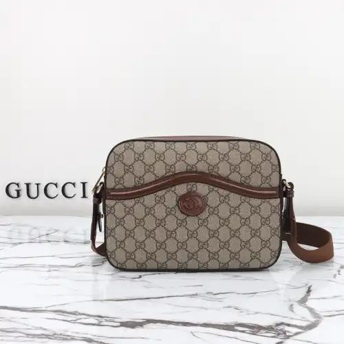 G*u*i bags 2404ya0104