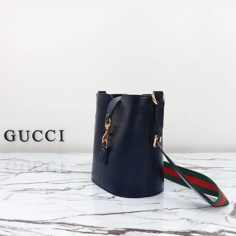G*u*i bags 2405ya0121