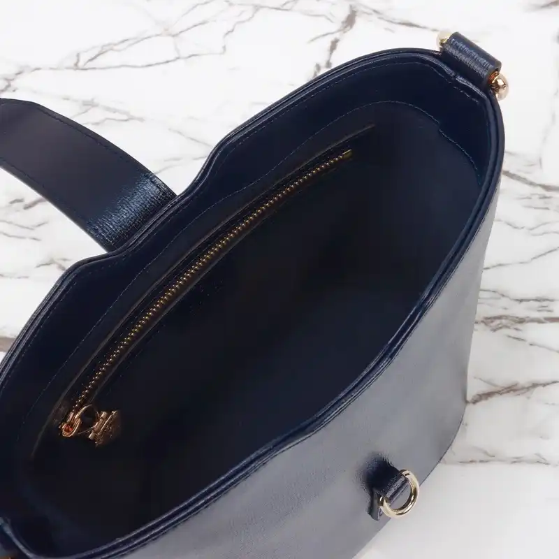 G*u*i bags 2405ya0121