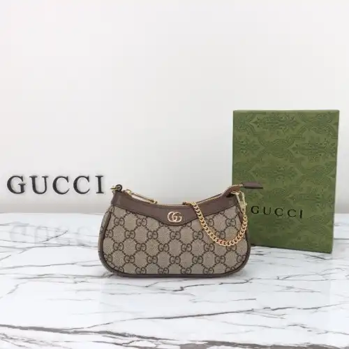 G*u*i bags 2405ya0130