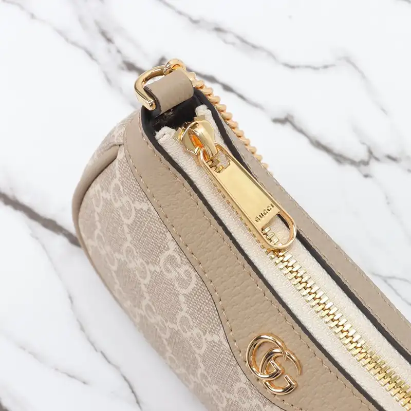 G*u*i bags 2405ya0131
