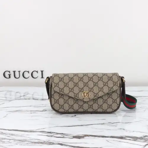 G*u*i bags 2405ya0132