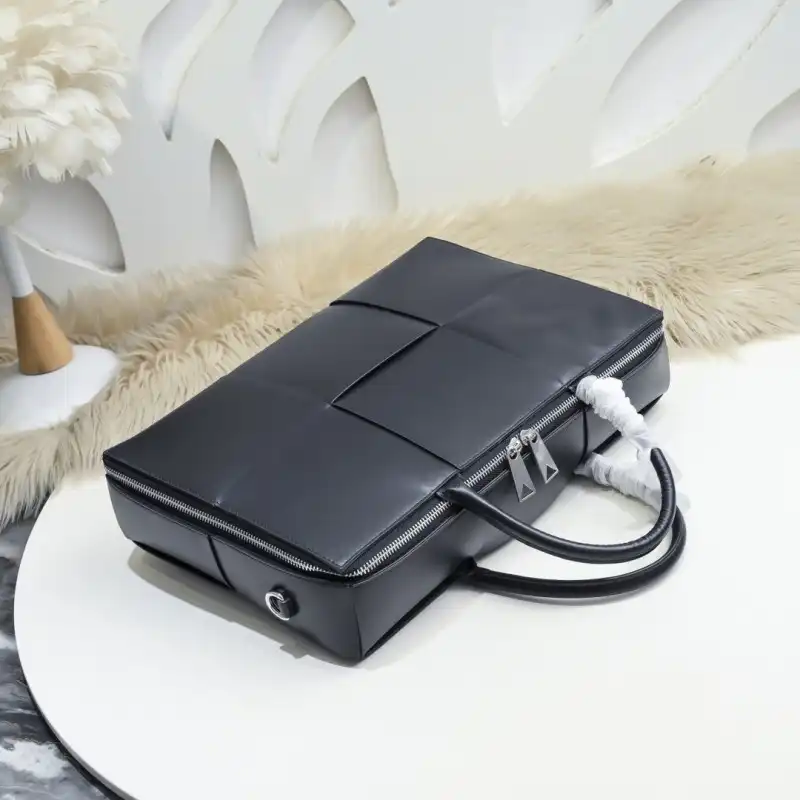 b0tte*a Ven*ta bags 2406ya0001