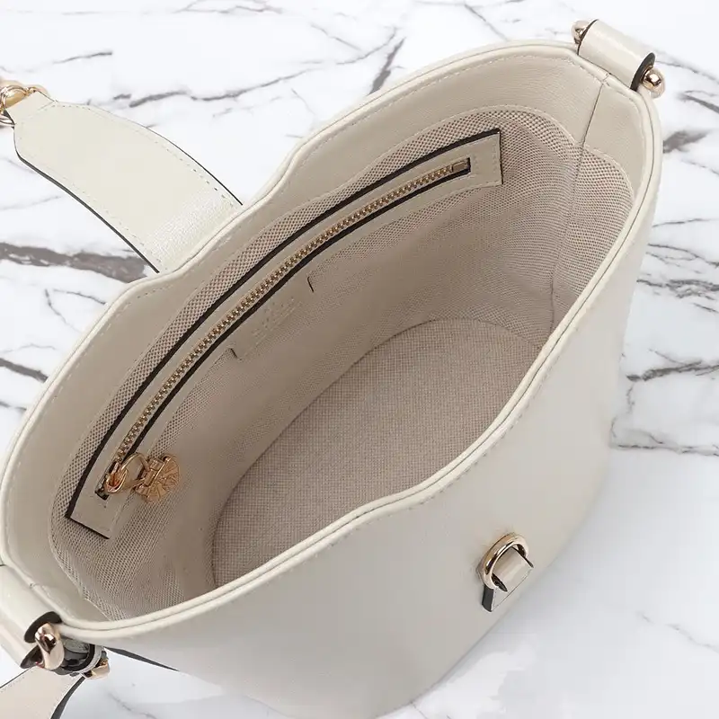G*u*i bags 2407ya0007
