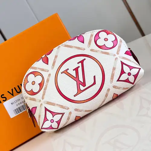 G*u*i bags 2407yz0108