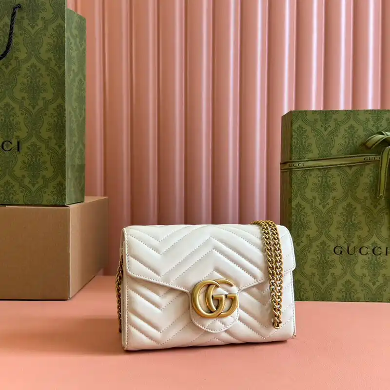 G*u*i bags 2407yz0239