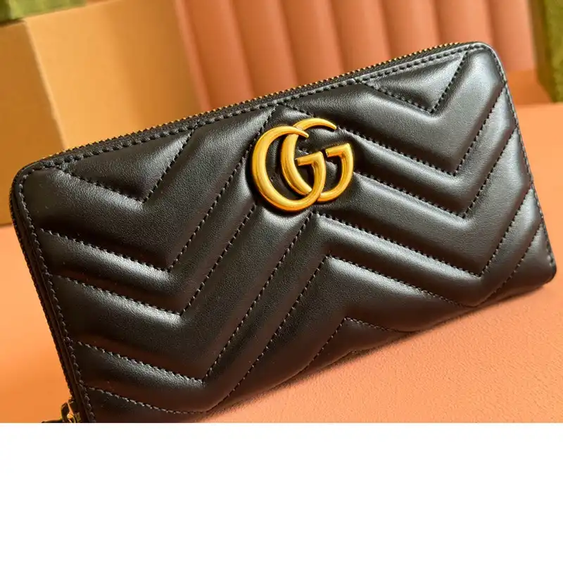 G*u*i bags 2407yz0240