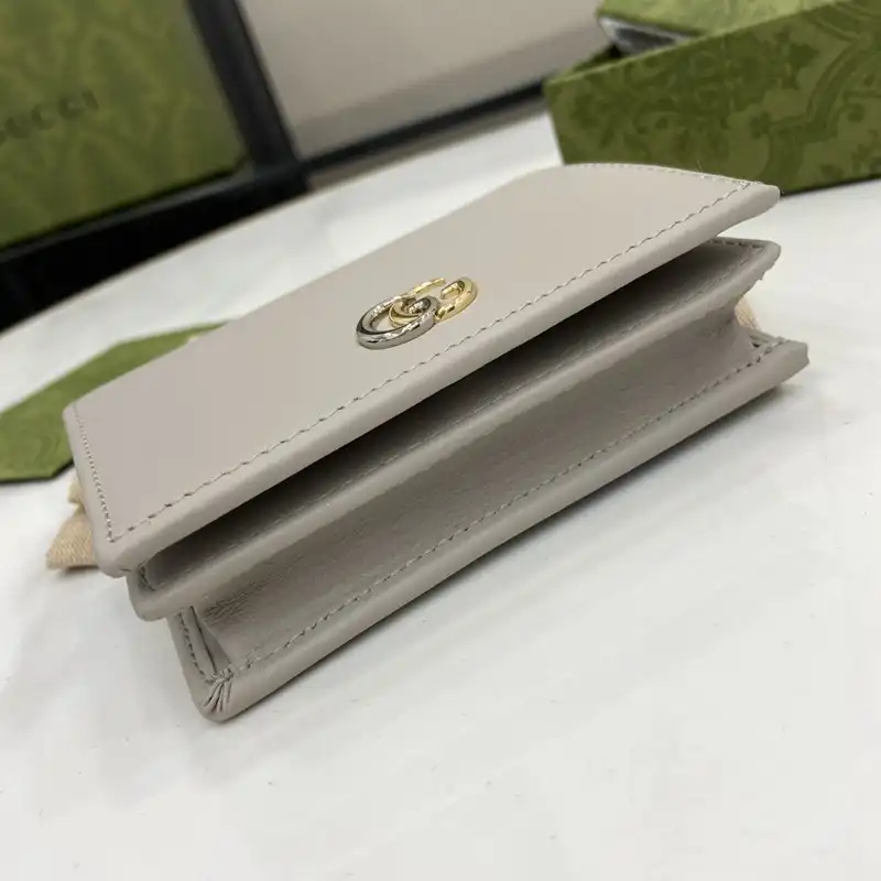 G*u*i bags 2407yz0253