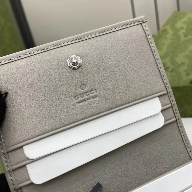 G*u*i bags 2407yz0253