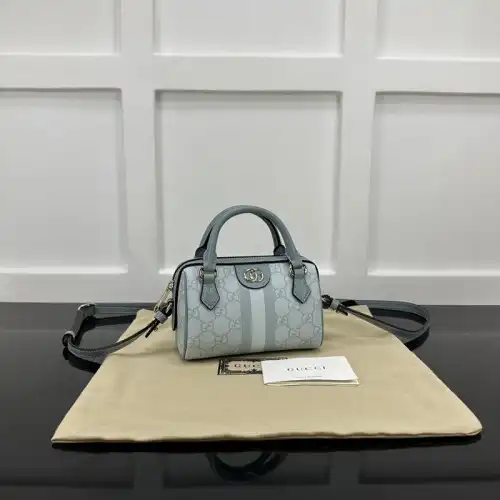 G*u*i bags 2407yz0300