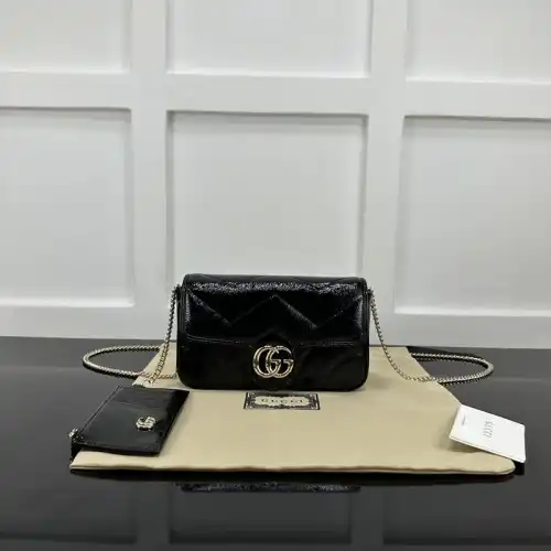 G*u*i bags 2407yz0301