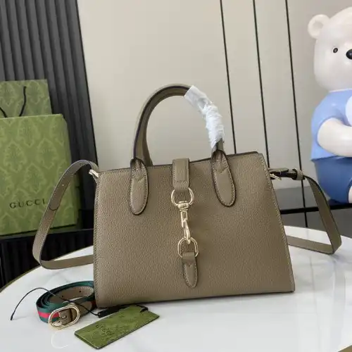 G*u*i bags 2408ya0029