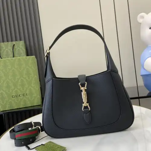 G*u*i bags 2408ya0046