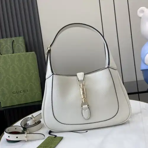 G*u*i bags 2408ya0047