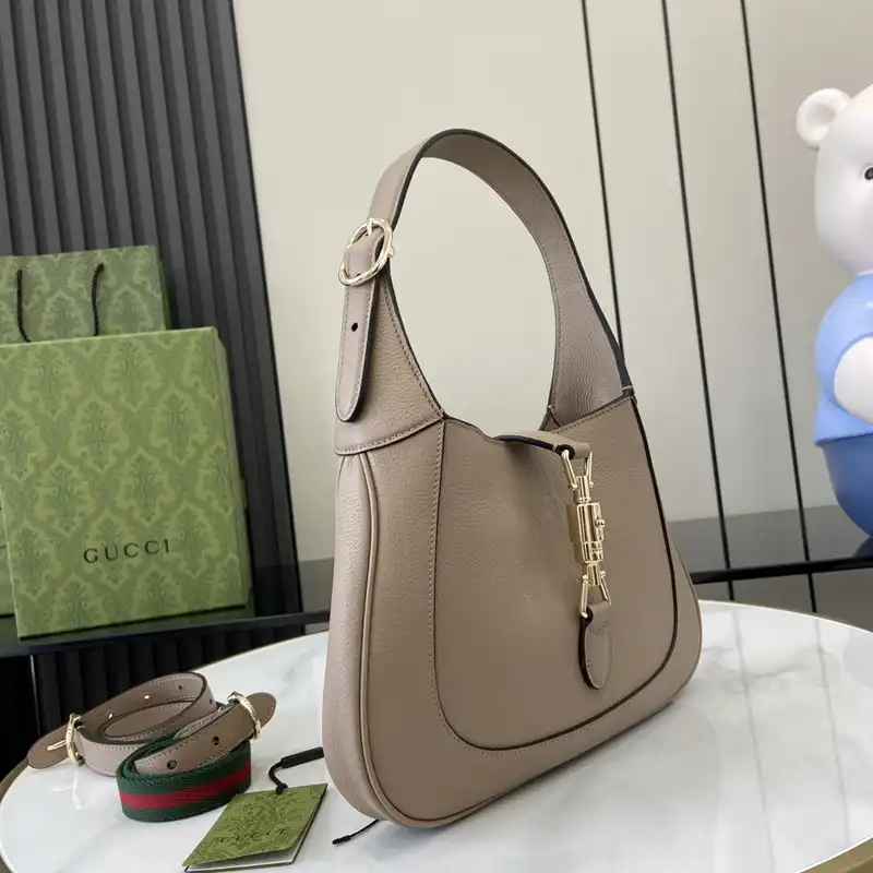 G*u*i bags 2408ya0049