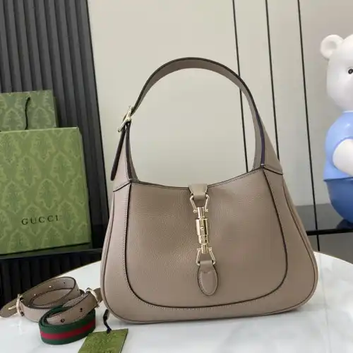 G*u*i bags 2408ya0049