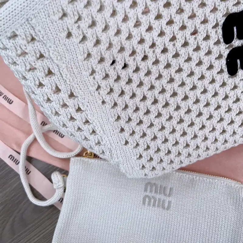 G*u*i bags 2408ya0050