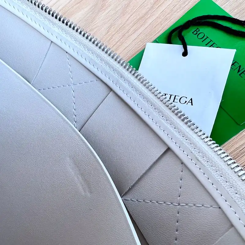 b0tte*a Ven*ta bags 2409sf0016