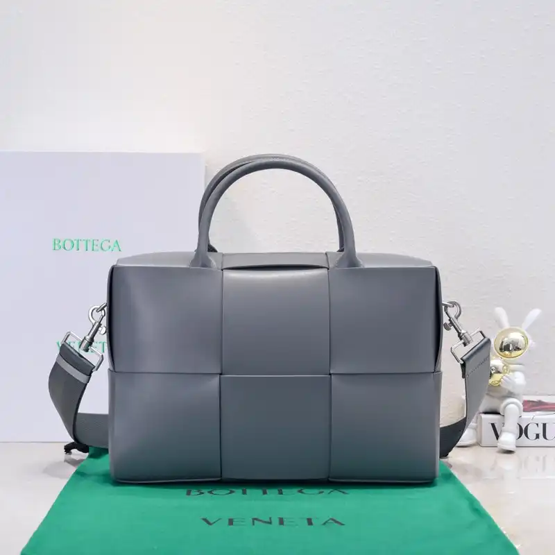 b0tte*a Ven*ta bags 2409sf0055