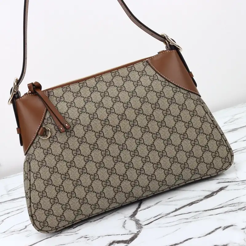G*u*i bags 2409ya0027