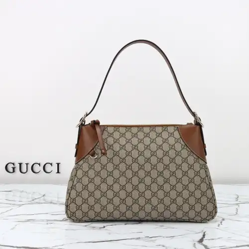 G*u*i bags 2409ya0027