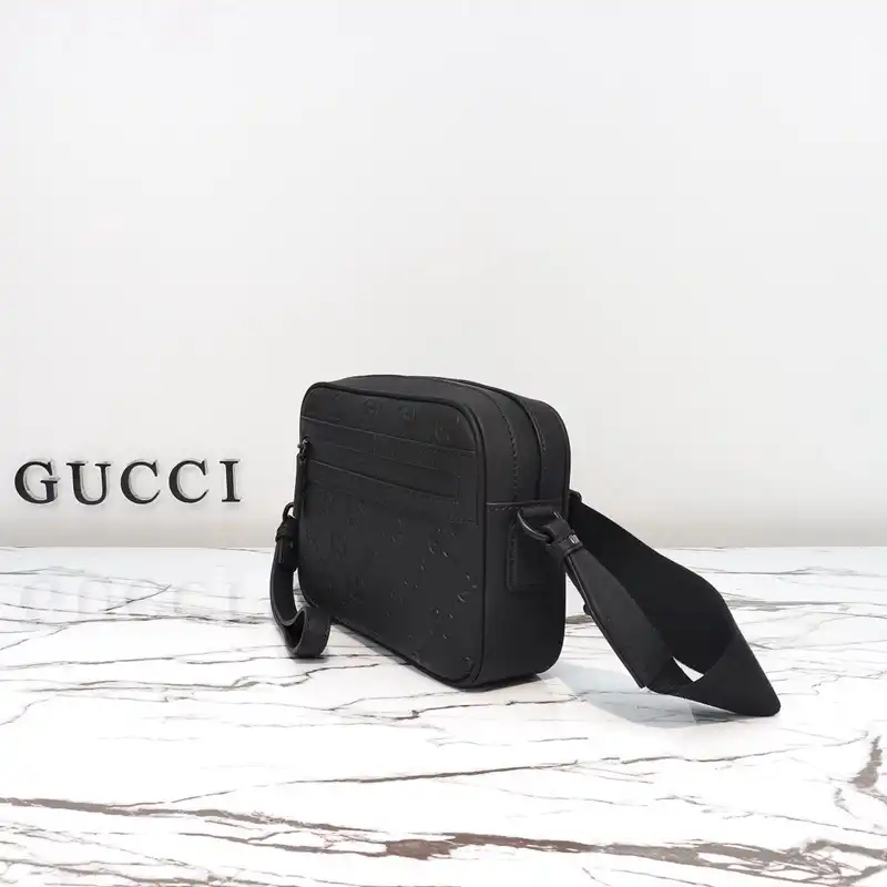 G*u*i bags 2410ya0191